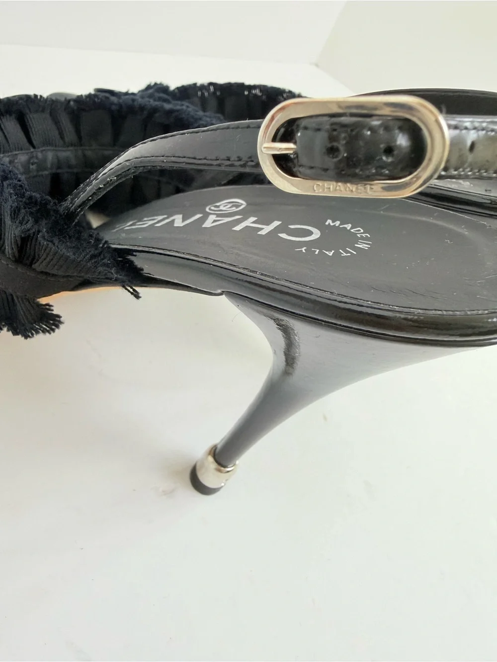 Chanel 12P Black Patent Fringe Bow Slingback Heels CC Logo Sandals EU 39